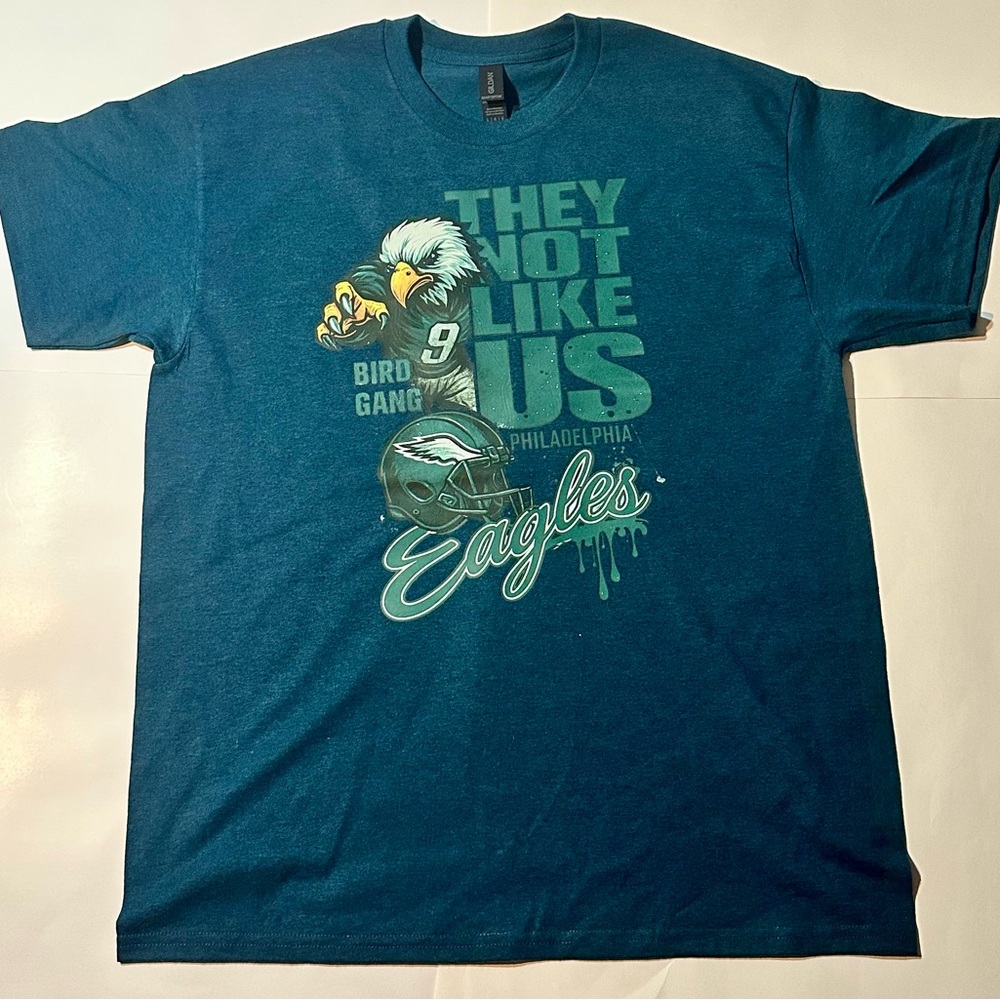 Men or Women Eagles Customized (DTF) Graphic T-Shirt New Without Tags